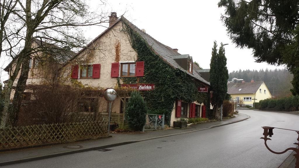 Alte Schreinerei-Auberge Harlekin Randegg Exterior photo